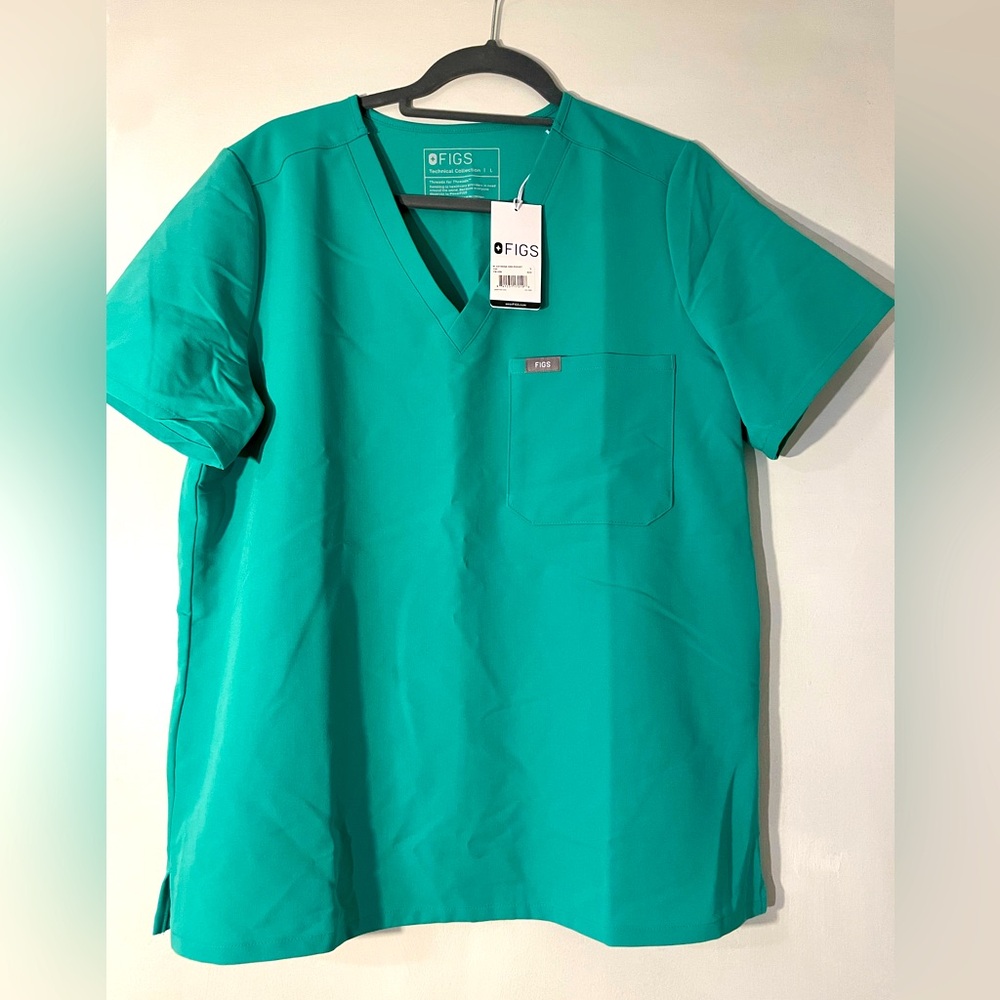 NWT FIGS Catalina one pocket scrub top - size L